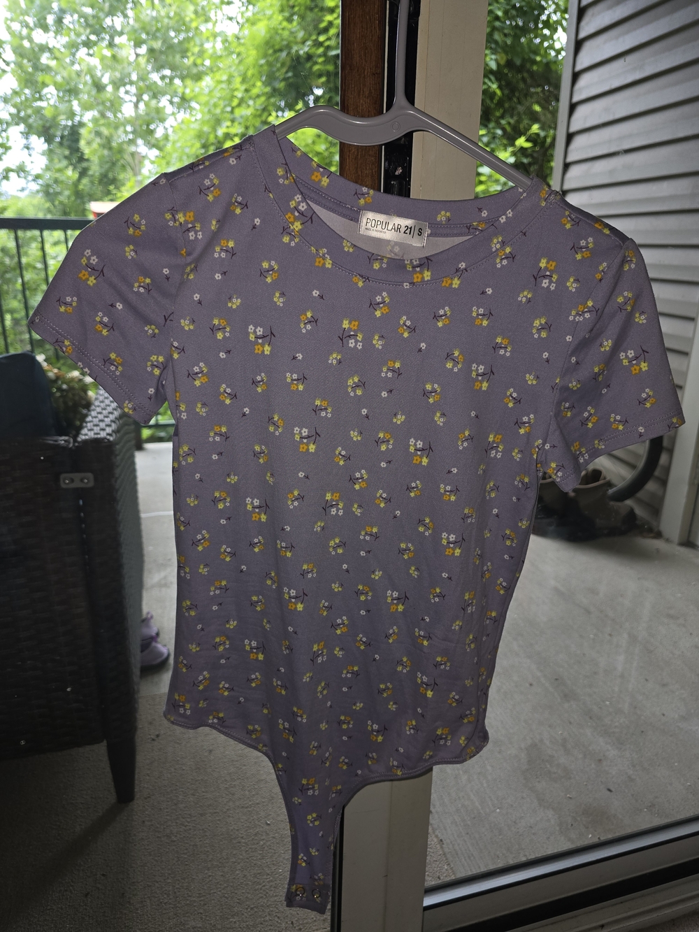 Popular 21 Lavender Floral Bodysuit